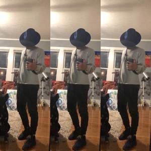 Meet your Posher, Malcolm